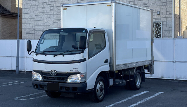 トヨタ ダイナ 小型 アルミバン 10尺 BDG-XZU368