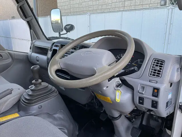 トヨタ ダイナ 小型 アルミバン パワーゲート BDG-XZU368の中古トラック画像12