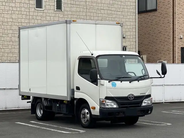 トヨタ ダイナ 小型 アルミバン TKG-XZC605 H28の中古トラック画像2