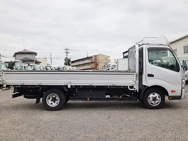 トヨタ ダイナ 小型 平ボディ TKG-XZU775 H25の中古トラック画像4