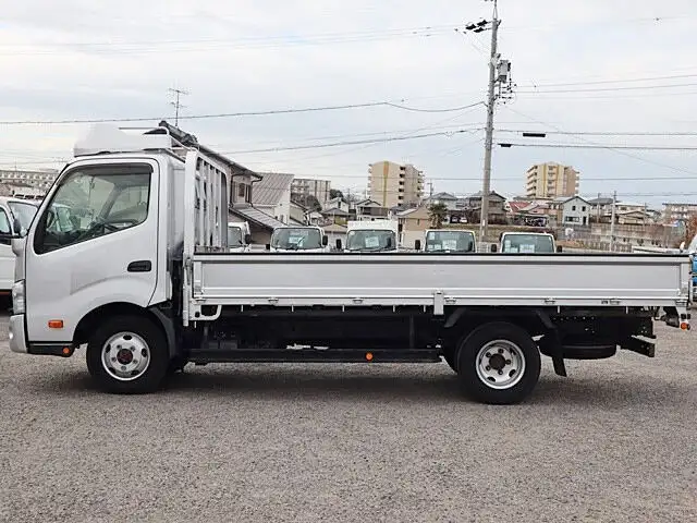 トヨタ ダイナ 小型 平ボディ TKG-XZU775 H25の中古トラック画像5