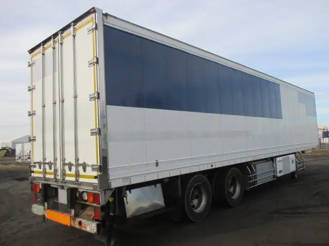 国内・その他 国産車その他 トレーラー/その他 トレーラー 2軸 エアサスの中古トラック画像3