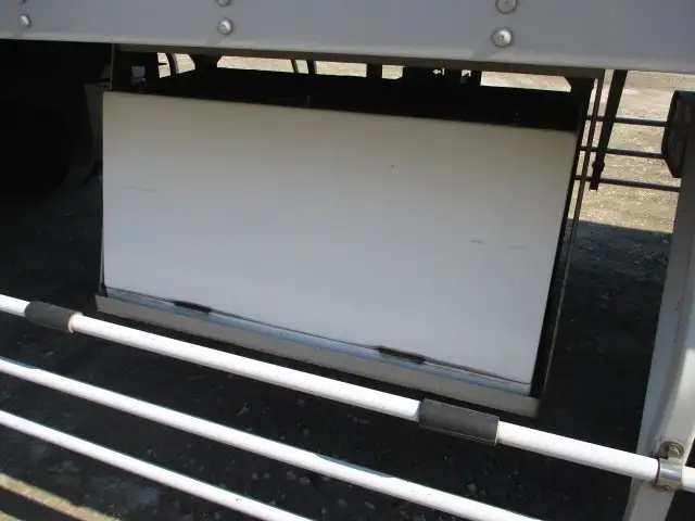 国内・その他 国産車その他 トレーラー/その他 トレーラー 2軸 エアサスの中古トラック画像10