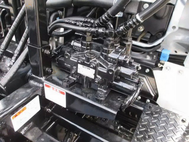 三菱 キャンター 小型 アームロール ツインホイスト FBAV0-591085の中古トラック画像8