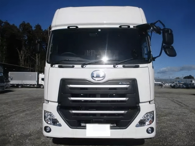 日産UD クオン 大型 トラクター 1デフ ベッドの中古トラック画像2