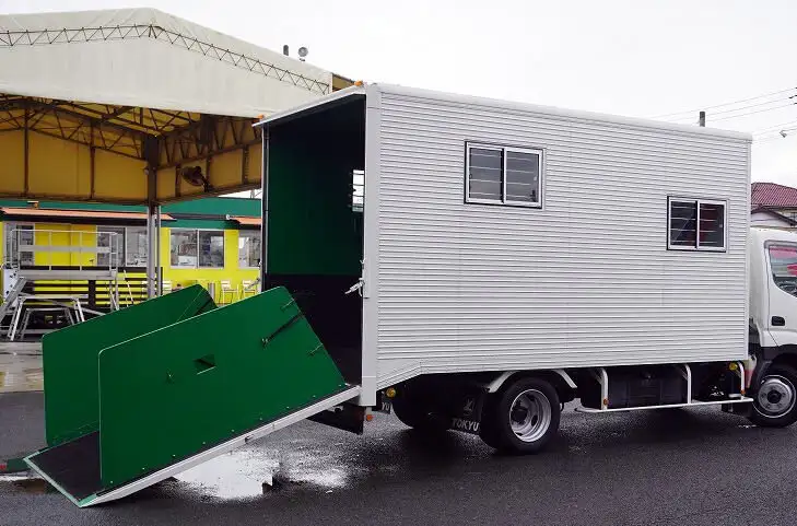 日野 デュトロ 小型 特殊車両 BDG-XZU414M H22の中古トラック画像4