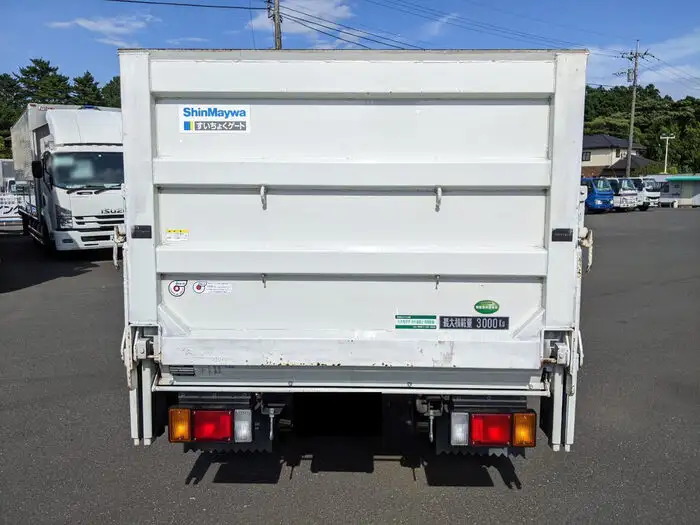 いすゞ エルフ 小型 平ボディ パワーゲート 床鉄板の中古トラック画像4