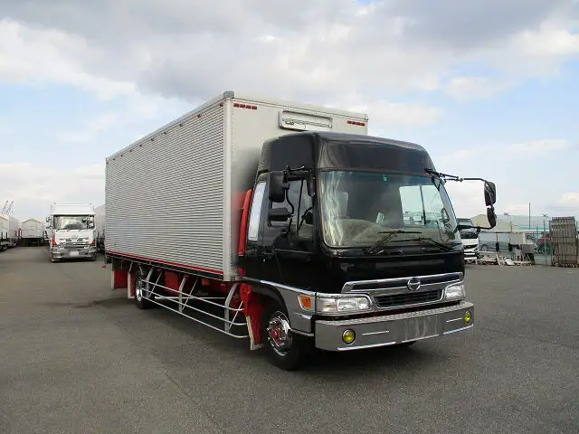 日野 レンジャー 中型/増トン アルミバン 床鉄板 ベッドの中古トラック画像2