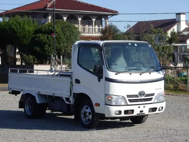 トヨタ ダイナ 小型 平ボディ QDF-KDY231 H28の中古トラック画像2