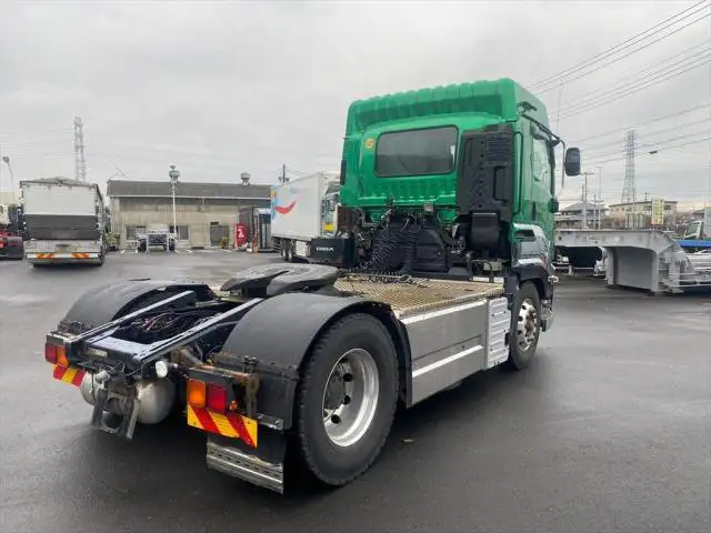 いすゞ ギガ 大型 トラクター ハイルーフ 1デフの中古トラック画像3