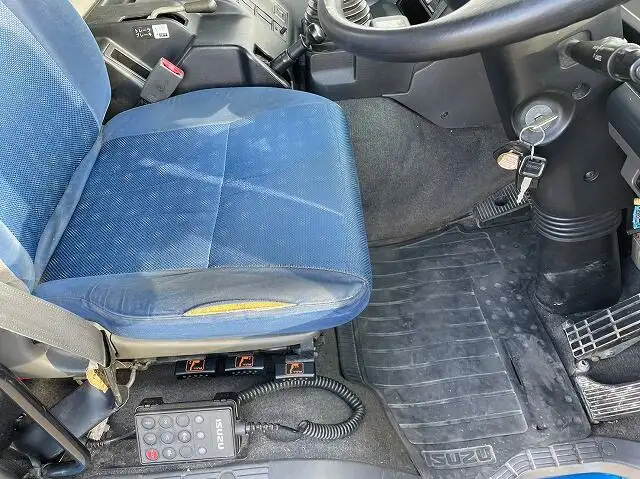 いすゞ ギガ 大型 トラクター ハイルーフ 1デフの中古トラック画像11