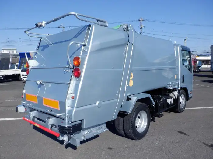 いすゞ エルフ 小型 パッカー車 巻き込み式 BKG-NMR85Nの中古トラック画像2