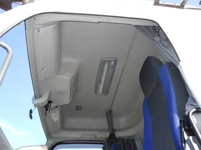 いすゞ ギガ 大型 トラクター ハイルーフ 1デフの中古トラック画像12
