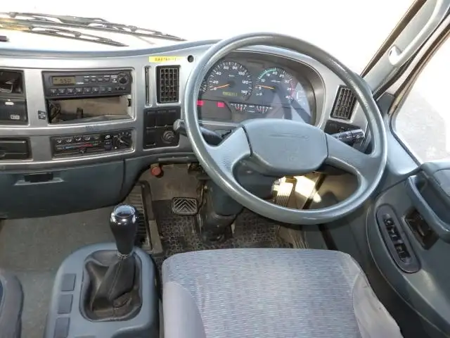 日産UD コンドル 中型/増トン 平ボディ 床鉄板 ベッドの中古トラック画像10