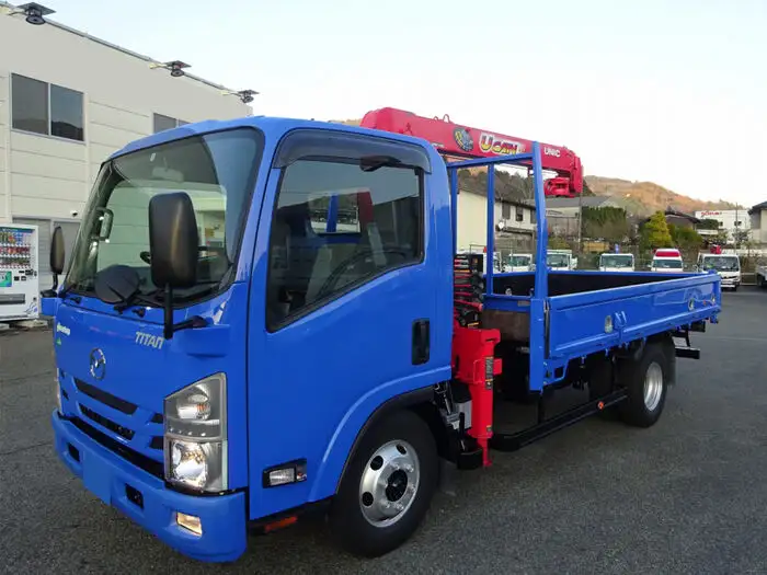 マツダ タイタン 小型 クレーン付 床鉄板 3段の中古トラック画像1