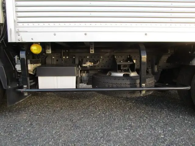 いすゞ エルフ 小型 アルミバン 2RG-NLR88AN R2の中古トラック画像9