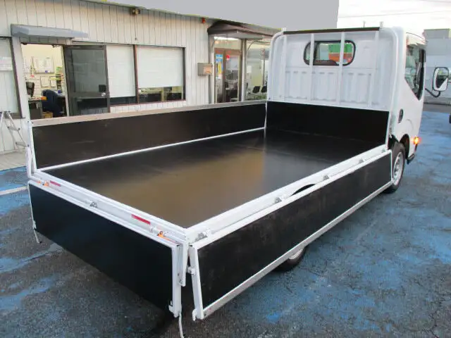 日産 アトラス 小型 平ボディ 床鉄板 CBF-SQ2F24の中古トラック画像3