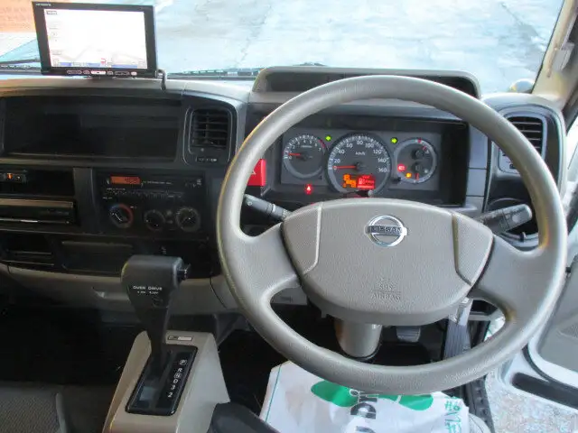 日産 アトラス 小型 平ボディ CBF-SQ2F24 H22の中古トラック画像12