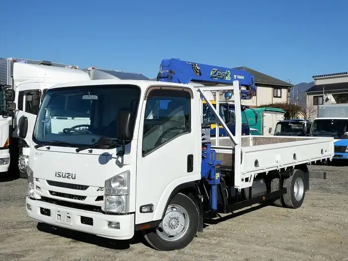 いすゞ エルフ 小型 クレーン付 4段 ラジコンの中古トラック画像1