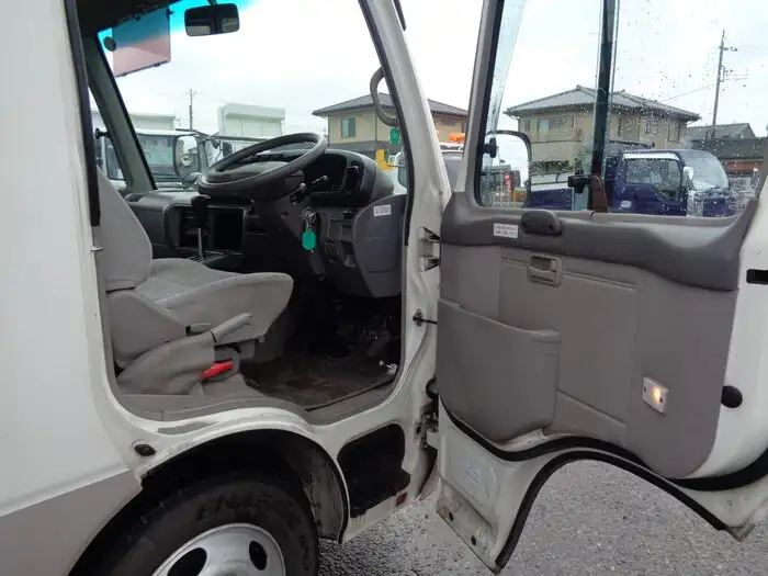 トヨタ コースター 小型 バス マイクロバス PB-XZB40の中古トラック画像8