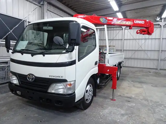 トヨタ トヨエース 小型 クレーン付 床鉄板 3段の中古トラック画像1