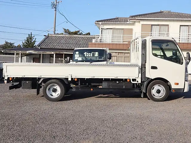 トヨタ ダイナ 小型 平ボディ 床鉄板 TKG-XZC710の中古トラック画像4