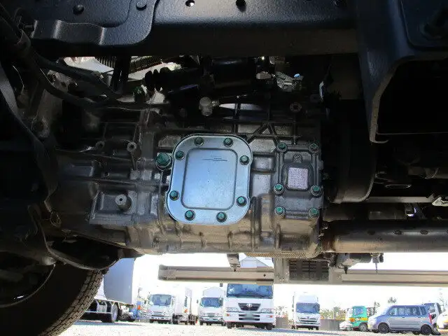 日野 レンジャー 中型/増トン ウイング エアサス ベッドの中古トラック画像18
