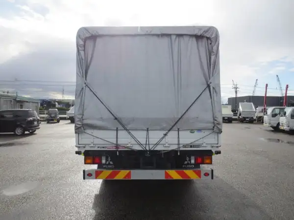 三菱 ファイター 中型/増トン 平ボディ 幌 床鉄板の中古トラック画像4