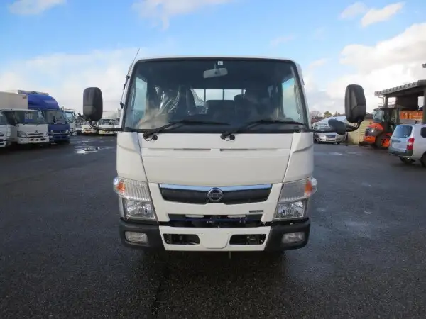 日産 アトラス 小型 平ボディ Wキャブ TRG-FGA2Wの中古トラック画像3