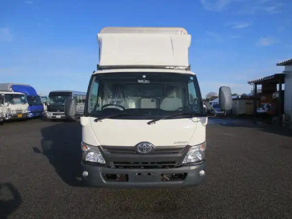 トヨタ ダイナ 小型 平ボディ 幌 TKG-XZC710の中古トラック画像2