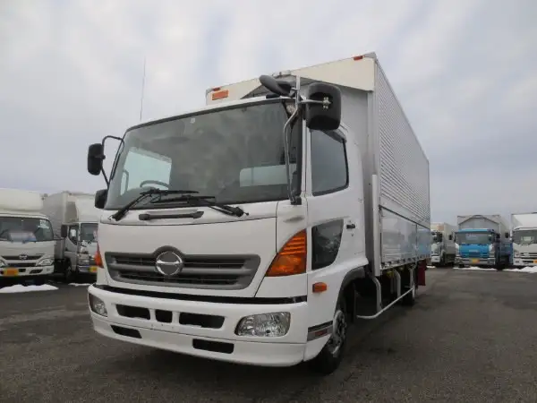 日野 レンジャー 中型/増トン ウイング ベッド TKG-FD9JLAAの中古トラック画像1