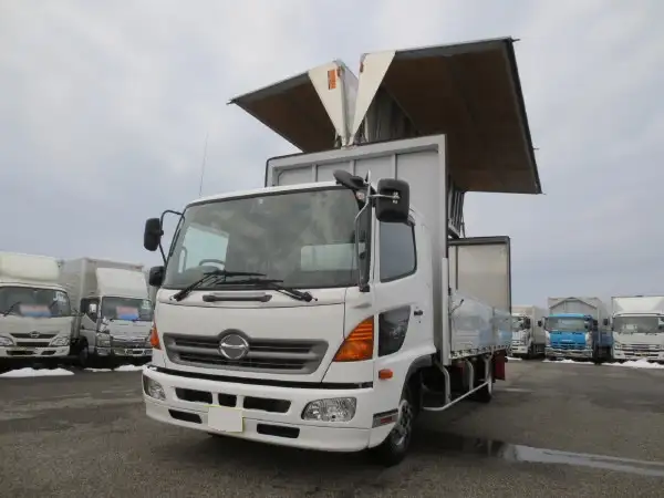 日野 レンジャー 中型/増トン ウイング ベッド TKG-FD9JLAAの中古トラック画像4