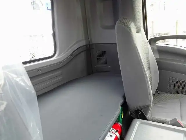 いすゞ フォワード 中型/増トン 車両重機運搬 6段クレーン ラジコンの中古トラック画像14