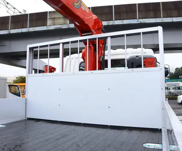 三菱 ファイター 中型/増トン 車両重機運搬 4段クレーン ラジコンの中古トラック画像6