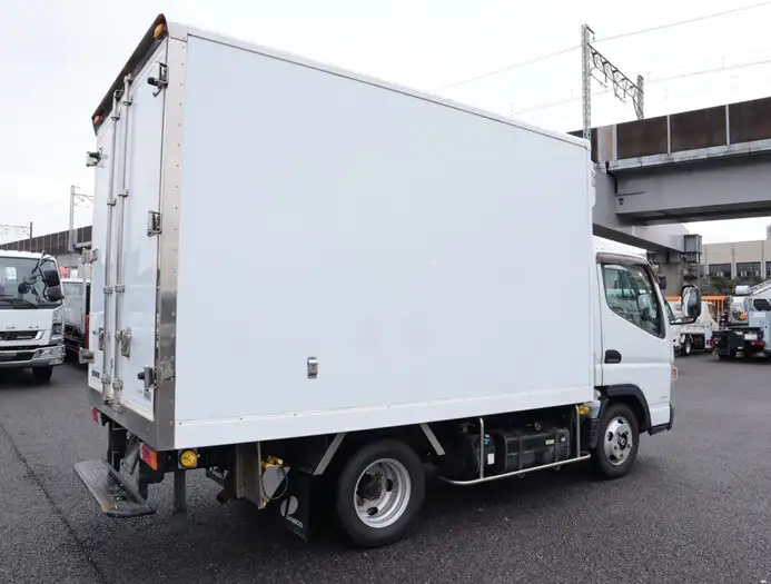 三菱 キャンター 小型 冷凍冷蔵 低温 キーストンの中古トラック画像3