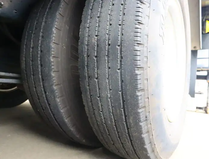 日産 アトラス 小型 アルミバン パワーゲート 床鉄板の中古トラック画像20