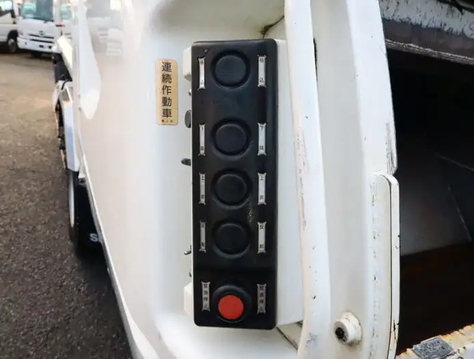日野 レンジャー 中型/増トン パッカー車 プレス式 BDG-FD7JGWAの中古トラック画像4
