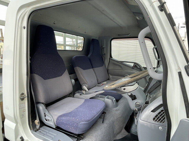 三菱 キャンター 小型 平ボディ PA-FE82DC H17の中古トラック画像11