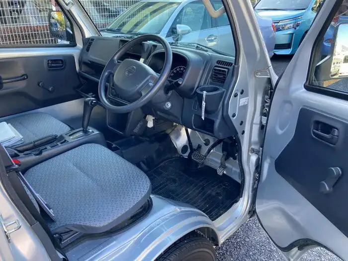日産 クリッパー  平ボディ EBD-DR16T H30の中古トラック画像11