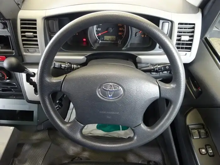 トヨタ ハイエース 小型 特殊車両 CBF-TRH221S H25の中古トラック画像18