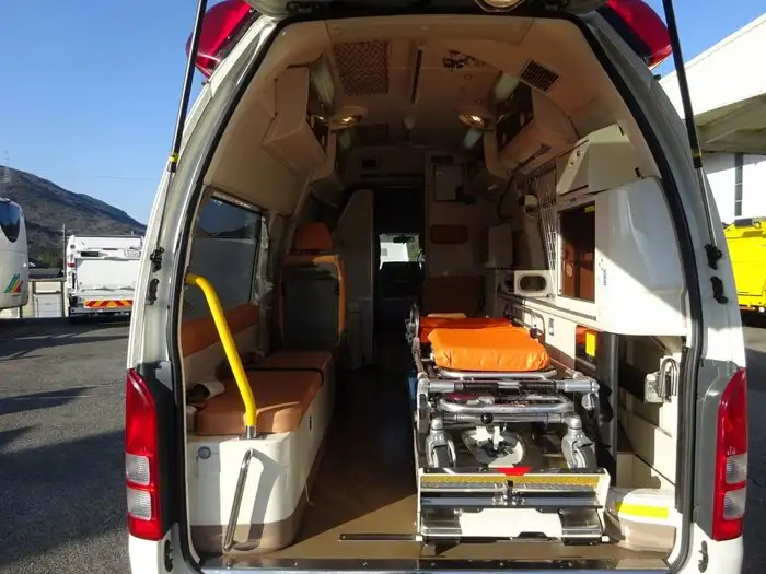 トヨタ ハイエース 小型 特殊車両 CBF-TRH221S H26の中古トラック画像10