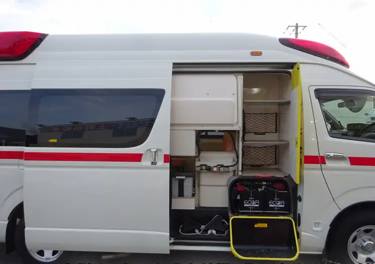 トヨタ ハイエース 小型 特殊車両 CBF-TRH221S H26の中古トラック画像6