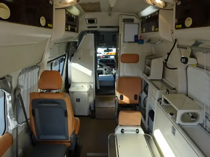 トヨタ ハイエース 小型 特殊車両 CBF-TRH221S H26の中古トラック画像11