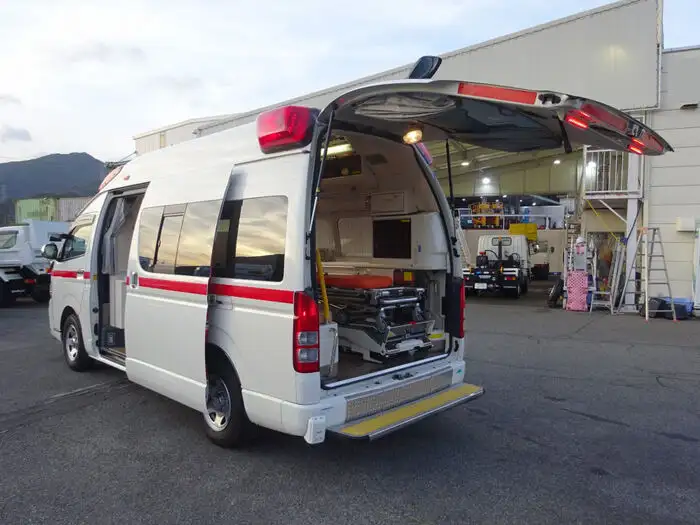 トヨタ ハイエース 小型 特殊車両 CBF-TRH221S H26の中古トラック画像9