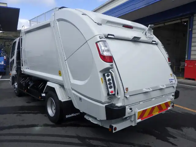 三菱 ファイター 中型/増トン パッカー車 プレス式 FK72Fの中古トラック画像3