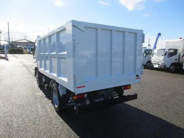 三菱 キャンター 小型 ダンプ 土砂禁 2RG-FBA60の中古トラック画像6