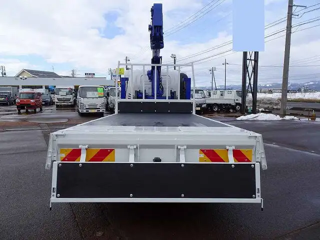 いすゞ エルフ 小型 車両重機運搬 5段クレーン ラジコンの中古トラック画像3