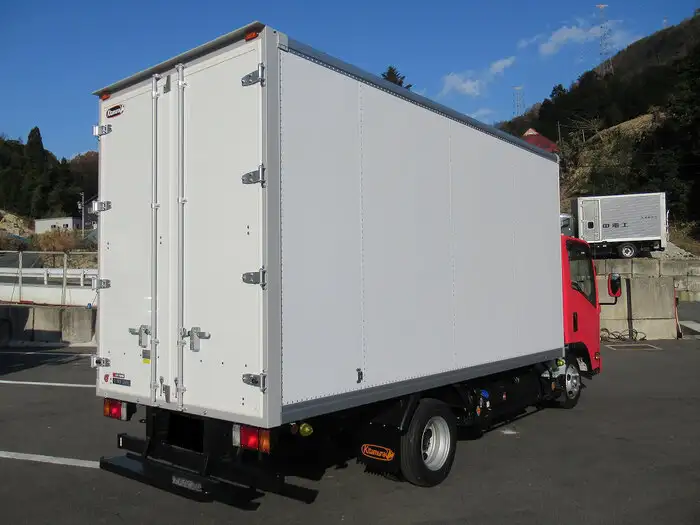 いすゞ エルフ 小型 アルミバン 2RG-NLR88AN R4の中古トラック画像3