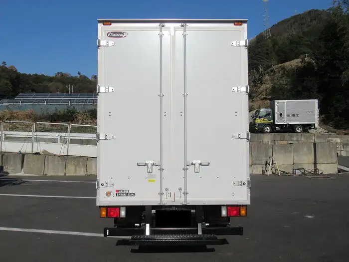 いすゞ エルフ 小型 アルミバン 2RG-NLR88AN R4の中古トラック画像5