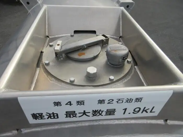 いすゞ エルフ 小型 タンク車 ローリー TKG-NKR85Aの中古トラック画像4